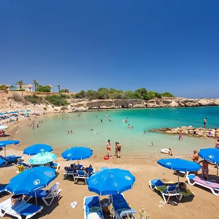 Andree * Paralimni